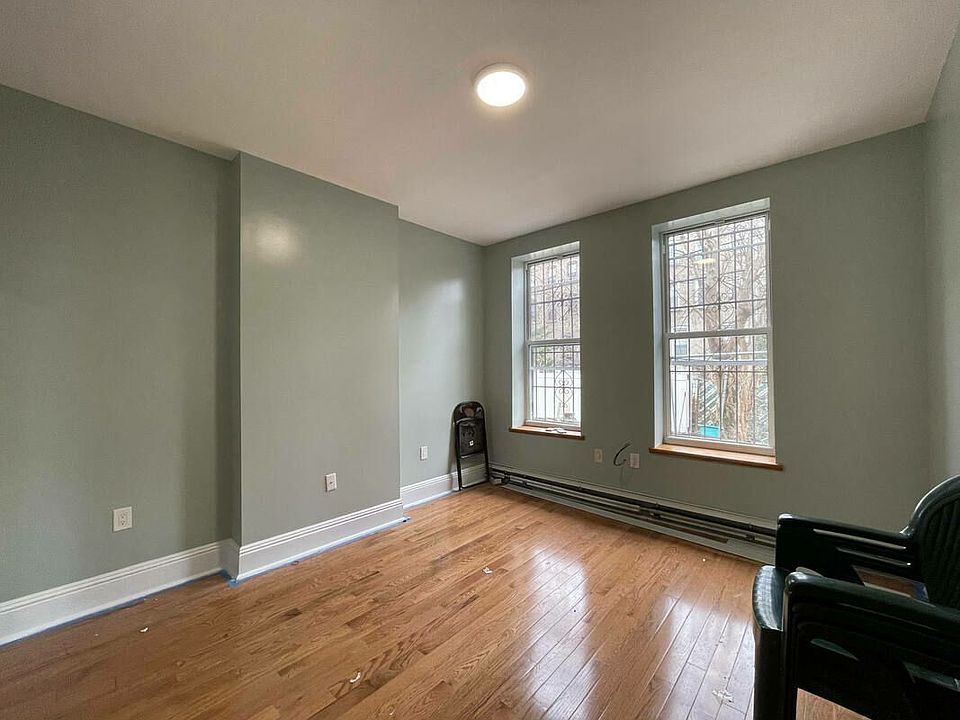 1st image of 317 Chauncey St #1L