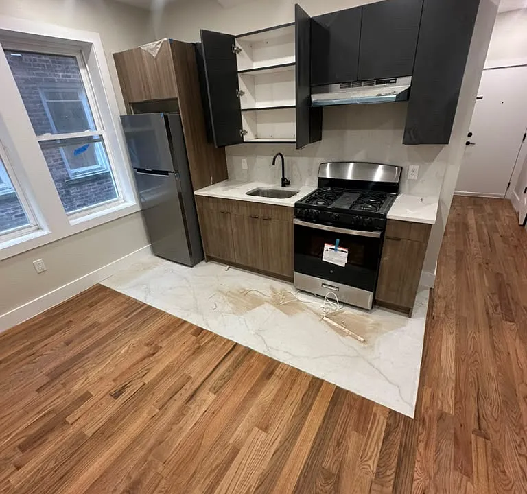 79 Broadway #201