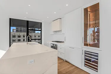 Rented by R New York