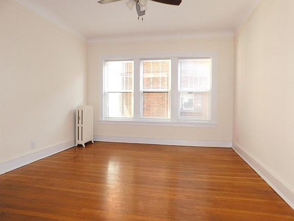 2nd image of 737 Hinman Ave #2E