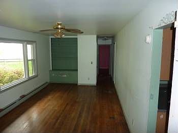 2nd image of 644 Broadview Ave