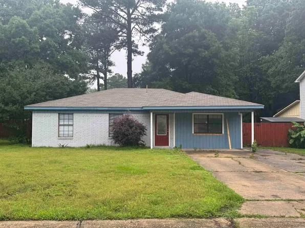 701 Pattywood Dr, Bryant, AR 72022