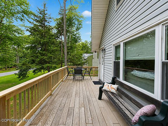 4th image of 241 Trout Creek Dr