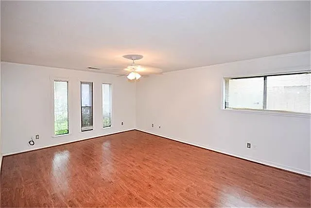 2814 Field Line Dr — Photo 19