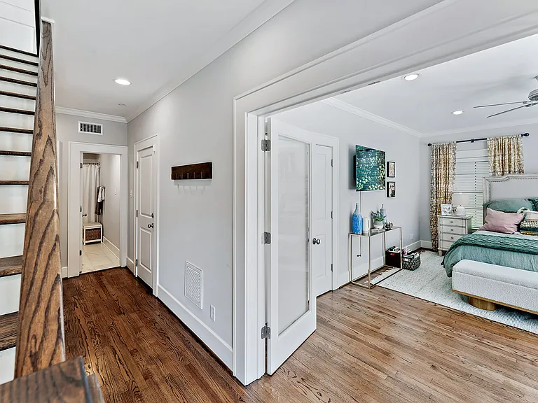 1504 Knox St — Photo 27