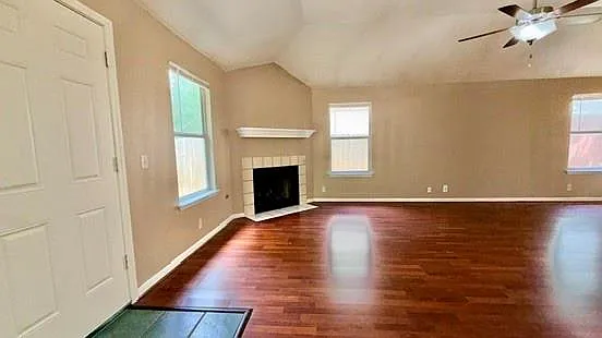 14700 Menifee St — Photo 3