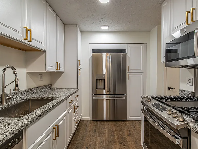 111 Commons Dr — Photo 10