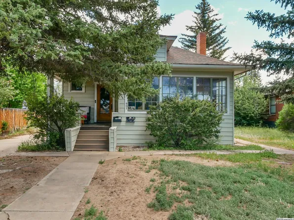607 S 10th St, Laramie, WY 82070