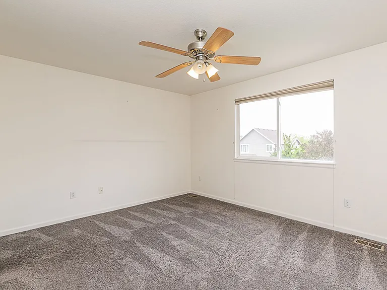 2756 Sage Creek Rd — Photo 13