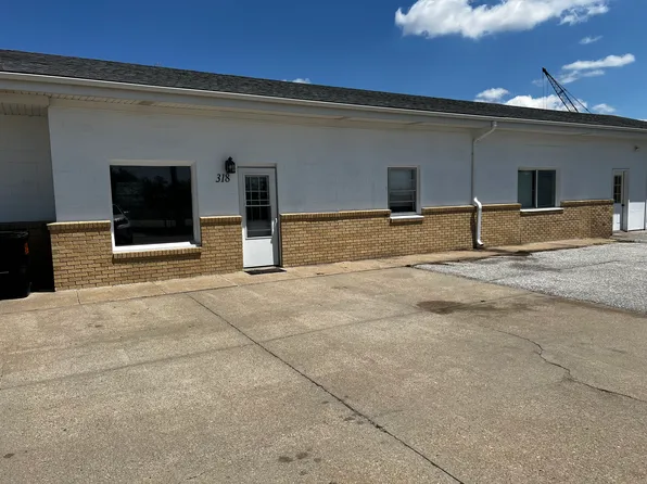 318 W Reichmuth Rd #1, Valley, NE 68064