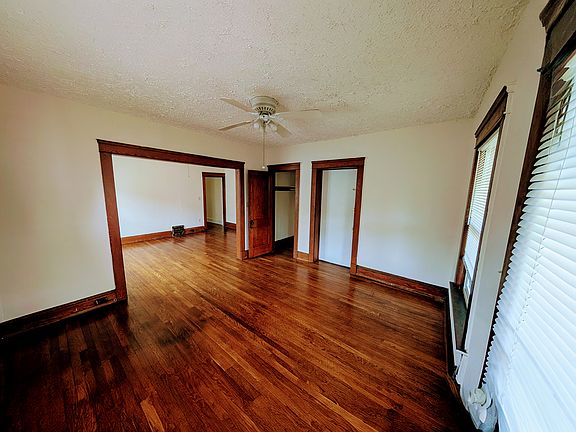 3rd image of 1493 Coutant Ave #3