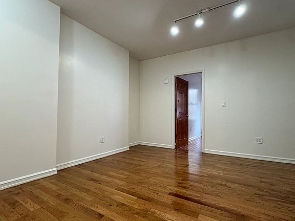 2nd image of 610 W 150th St #1N