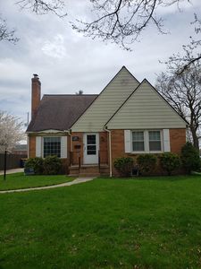 524 Marywood Dr NE, Grand Rapids, MI, 49505