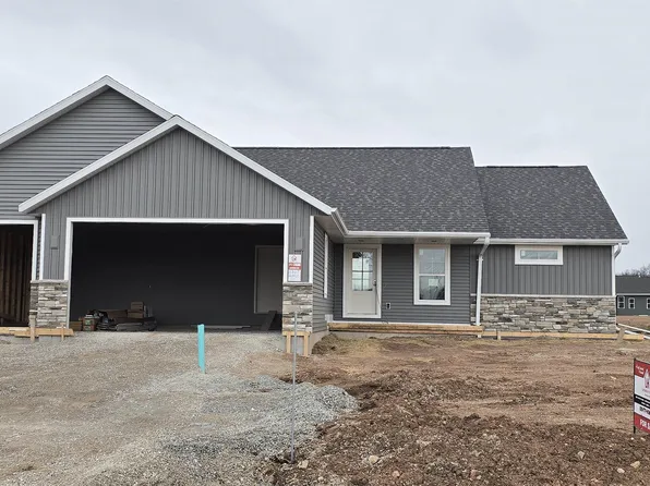 8367 Marlo Ave, Neenah, WI 54956