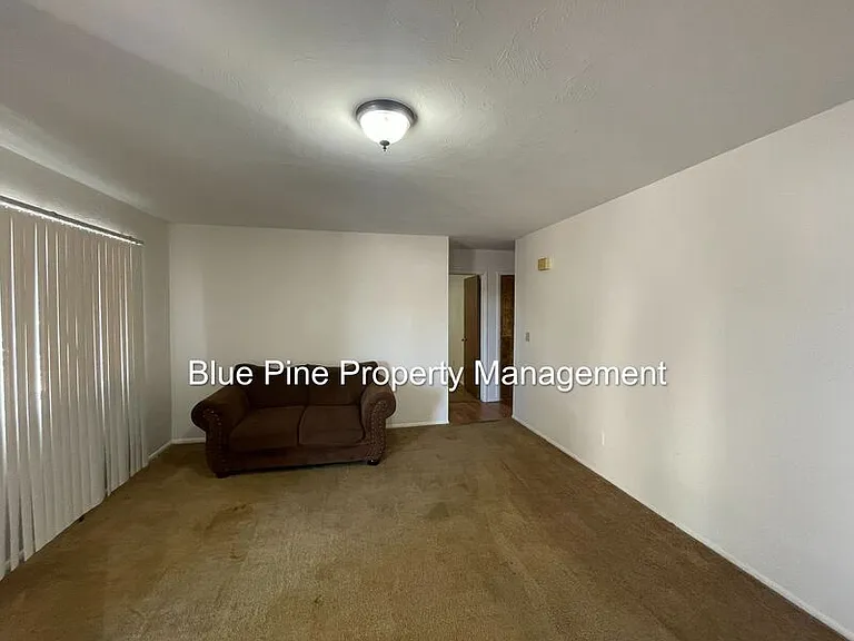 1474 Benton St #8 — Photo 8