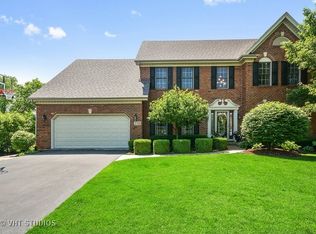 3708 Grassmere Rd, Naperville, IL 60564