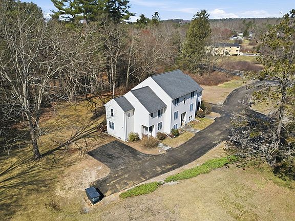 2nd image of 10 Meadowbrook Ct #10