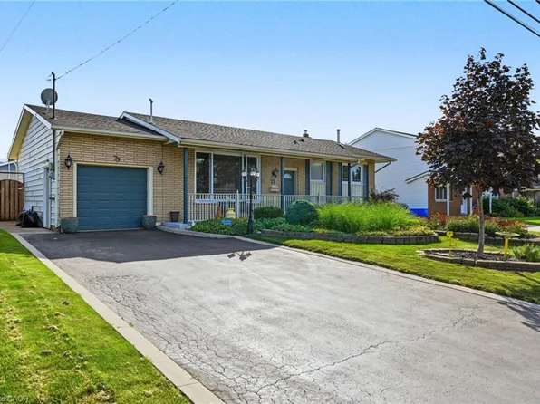 79 Olive St, Grimsby, ON L3M 2C6