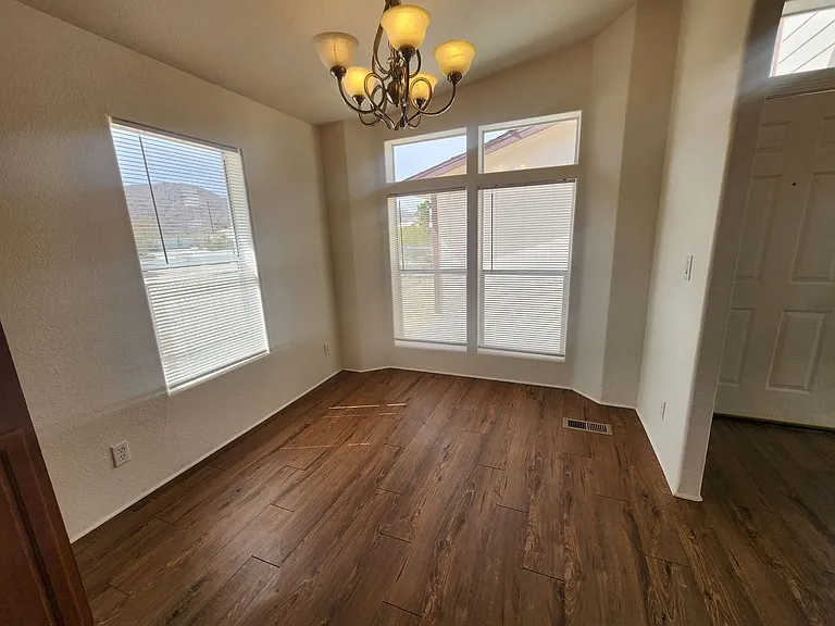 6603 Star Dune Ave — Photo 5