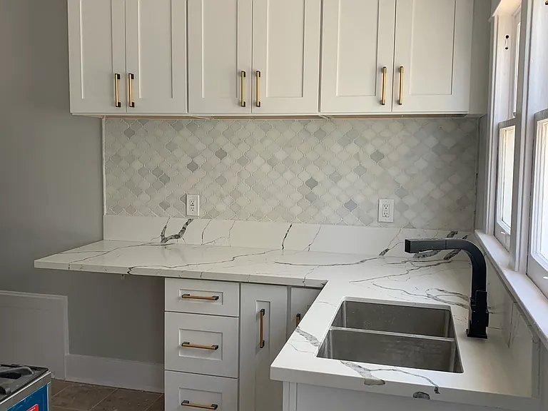 55 Roswell Ave #9 — Photo 40