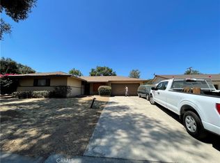 2840 McKinley St, Riverside, CA 92506