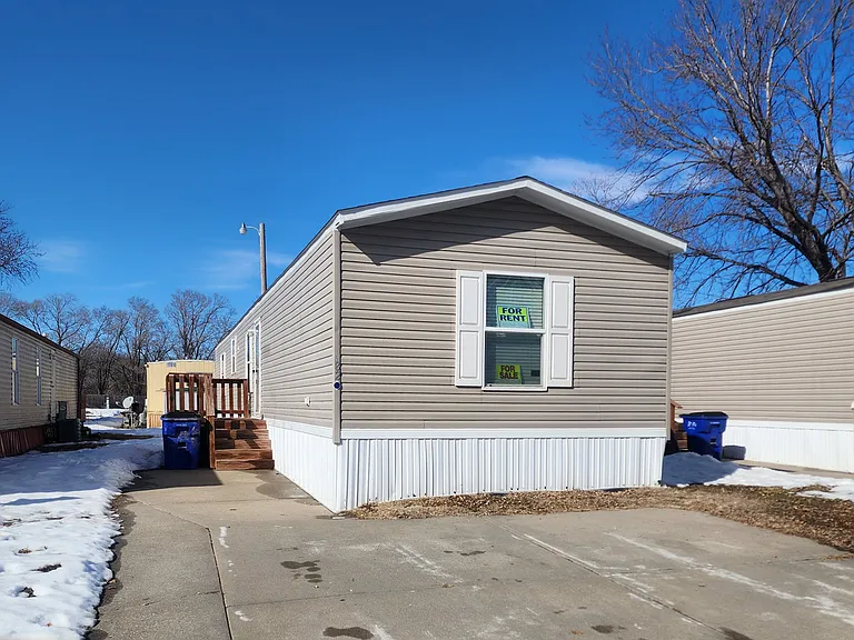 Meadowlark MHC LLC - Rent to Own — Photo 6