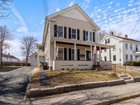 140 School St, Webster, MA 01570