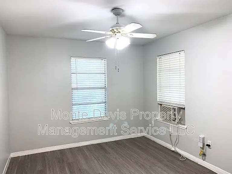 4708 Red River St #A — Photo 10