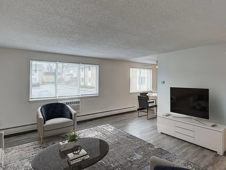 Ridgeview Apartment Homes — Photo 6