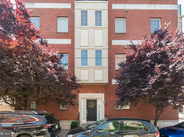 1510 Bainbridge St, Philadelphia, PA 19146