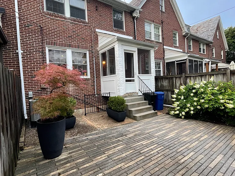 203 Hopkins Rd — Photo 17