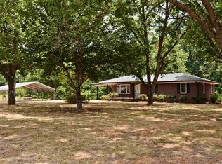 1061 Seed Cleaner Rd, Hartwell, GA 30643