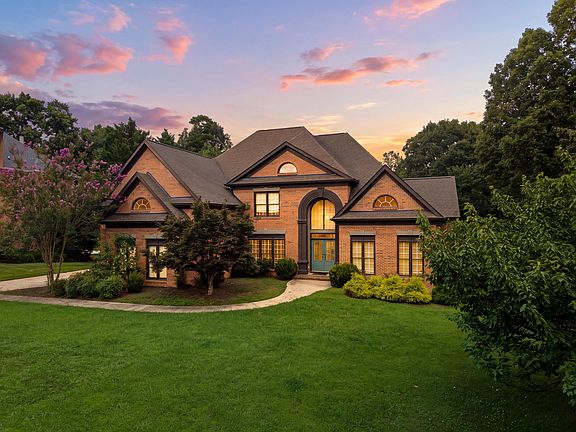 2nd image of 9221 Hidden Mountain Dr