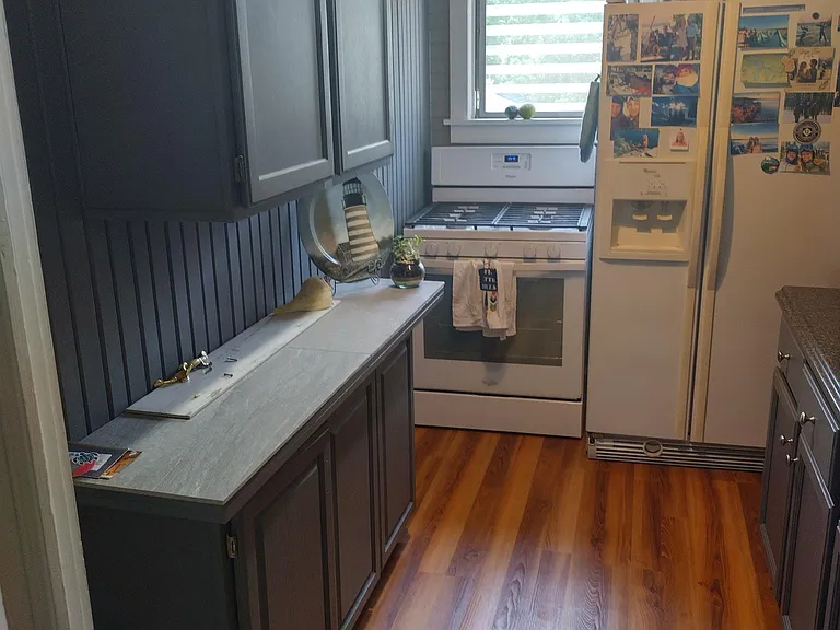 217 Alden St — Photo 23