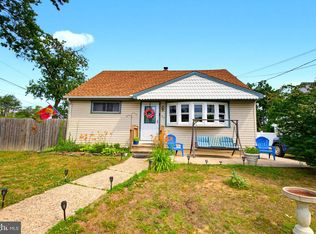63 Linden Ave, Bellmawr, NJ 08031