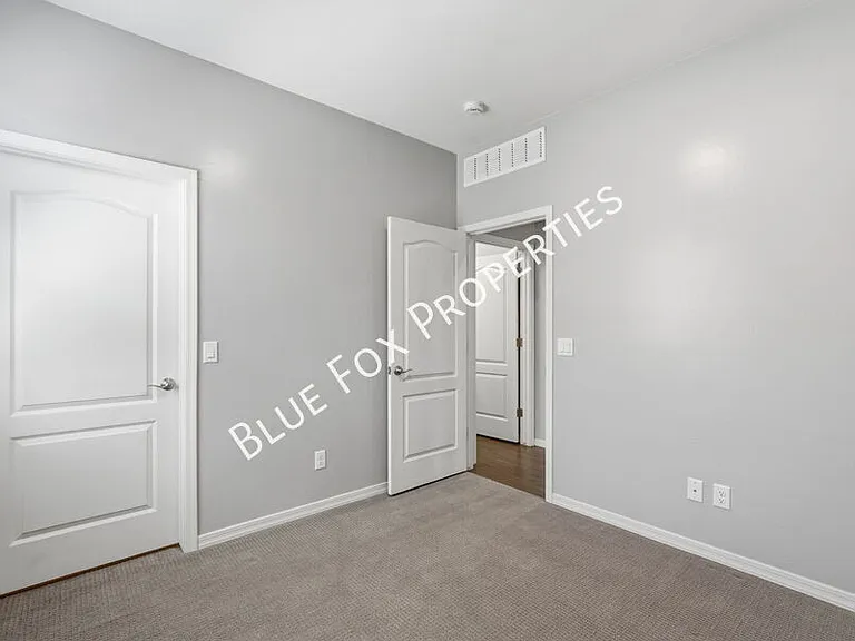 8670 N Genoa Ct — Photo 22