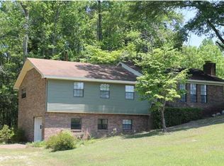 1010 Possum Trot Rd, Deatsville, AL 36022