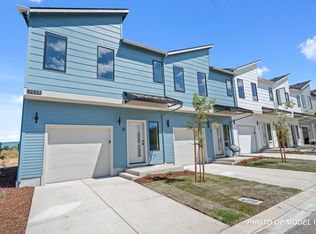 2032 Sunset Dr #1-10, Medford, OR 97501