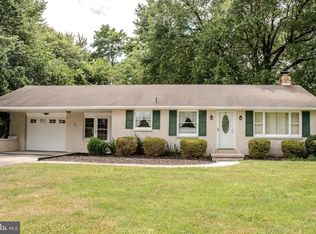 1848 Smith Station Rd, Spring Grove, PA 17362