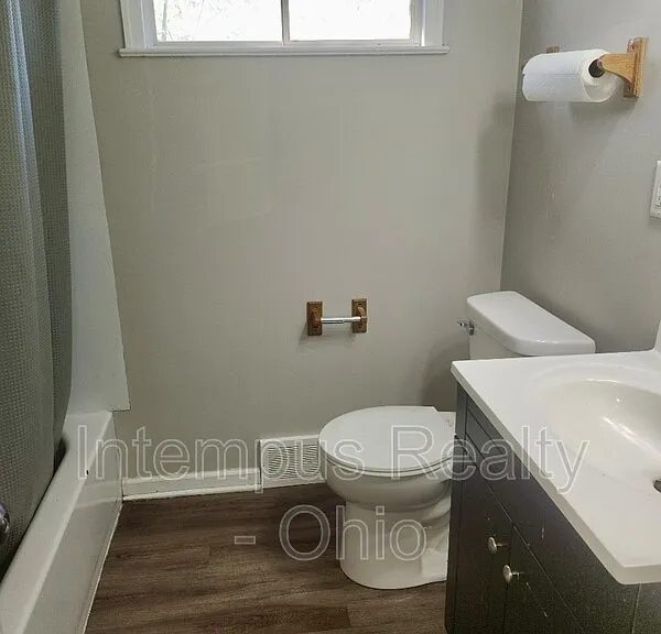 3925 Irwin Ave — Photo 15