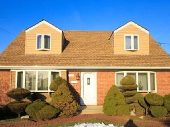 2313 E 73rd St, Brooklyn, NY 11234