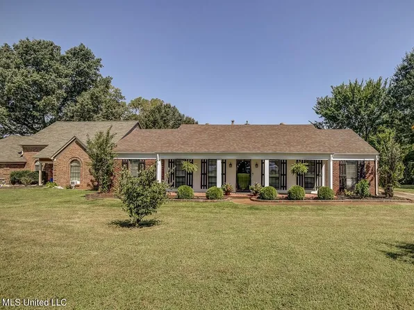 380 Plum Point Pl, Southaven, MS 38671