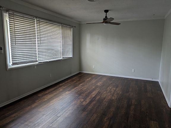 4th image of 2470 Galewood St