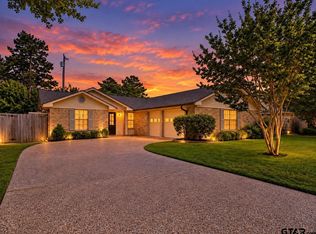 782 Southwood Dr, Athens, TX 75751
