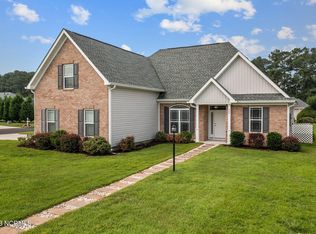 468 Hampton St NW, Calabash, NC 28467