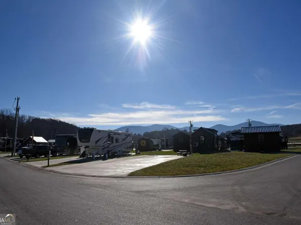 173 Foggy Mountain Rd, Blairsville, GA 30512