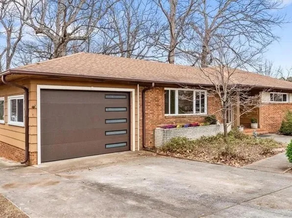 2216 W Cone Blvd, Greensboro, NC 27408