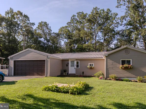 2334 Fisher Rd, Chambersburg, PA 17202