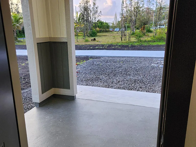 15-1590 16th Ave — Photo 2