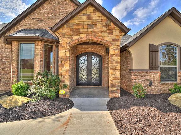 5th image of 12425 SW Pecan Lakes Cir